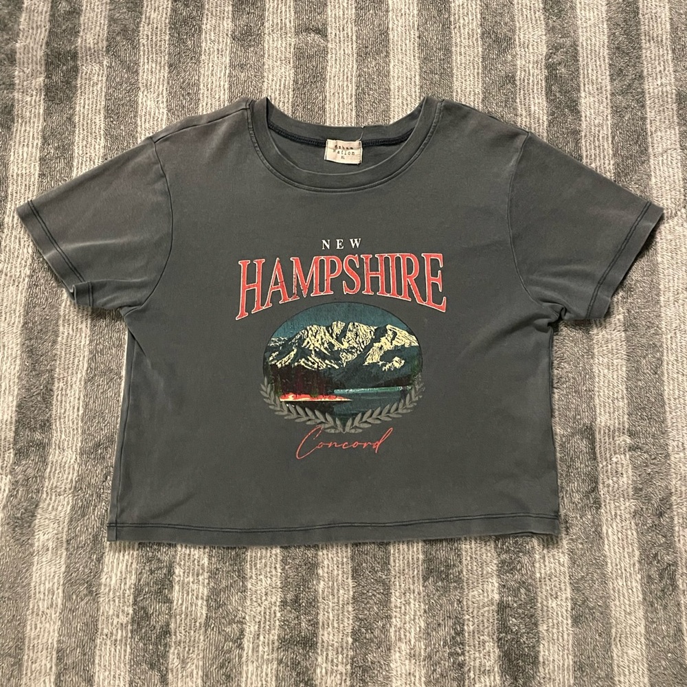 Cropped tee